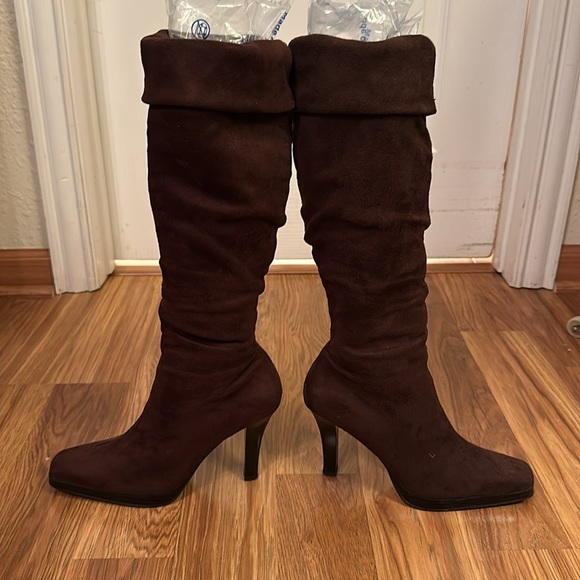 Apostrophe Brown Faux suede boots size 7 - Picture 3 of 13